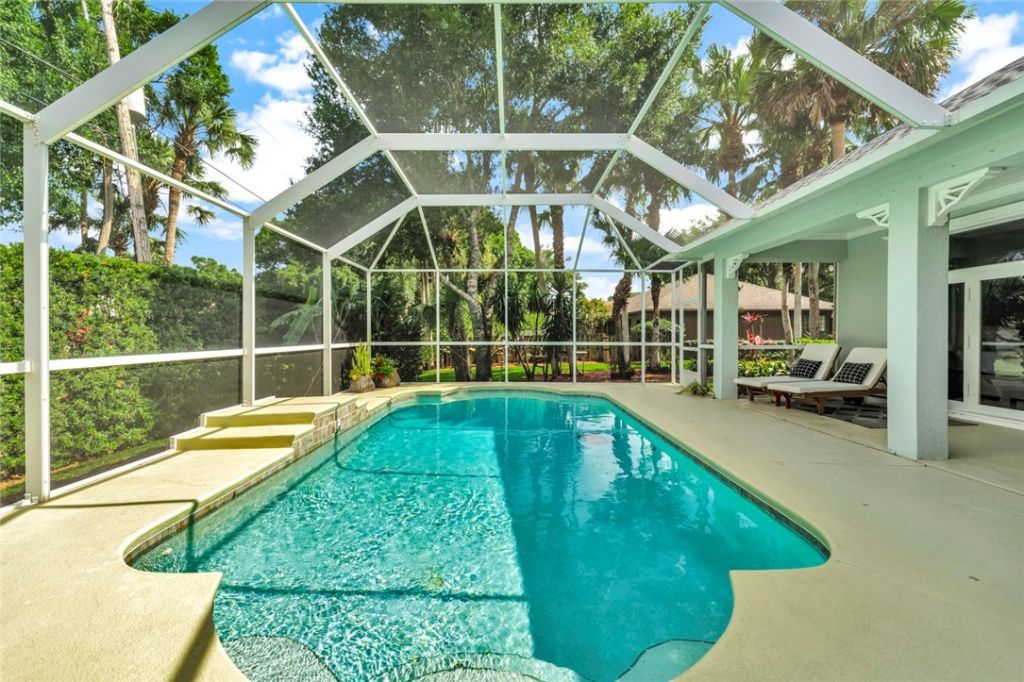 105 38th Court, Vero Beach, FL 32968 Photo