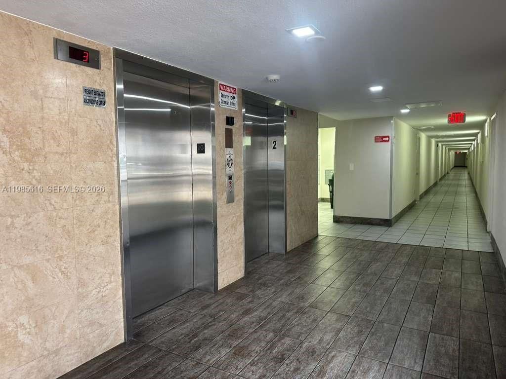 8185 NW 7th St , Unit 319, Miami, FL 33126 Photo