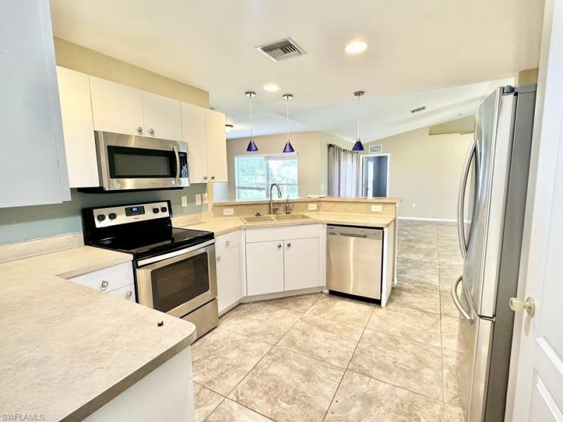 2453 NW 8th Ter , Cape Coral, FL 33993 Photo