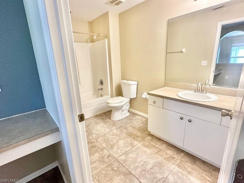 2453 NW 8th Ter , Cape Coral, FL 33993 Photo