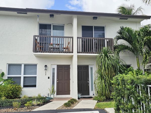 1917 NE 3rd Street, Unit 109, Deerfield Beach, FL 33441