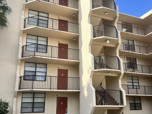 3500 Blue Lake Drive, Unit 101, Pompano Beach, FL 33064
