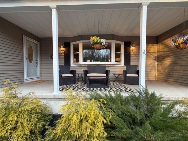 206 Pleasant Run Rd, Readington, NJ 08853