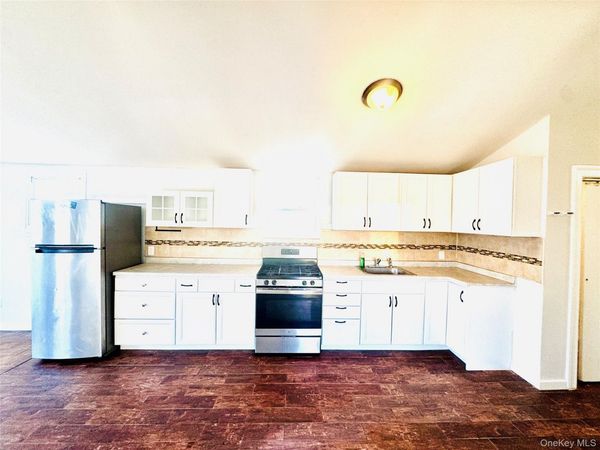 164-41 108th Drive , Unit 3, Jamaica, NY 11433