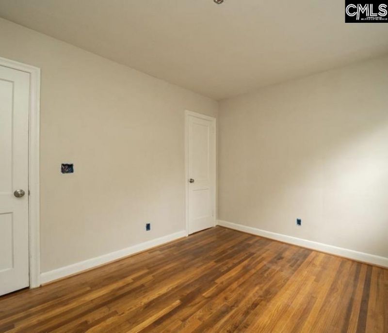 114 Kilbourne Road  Photo 10