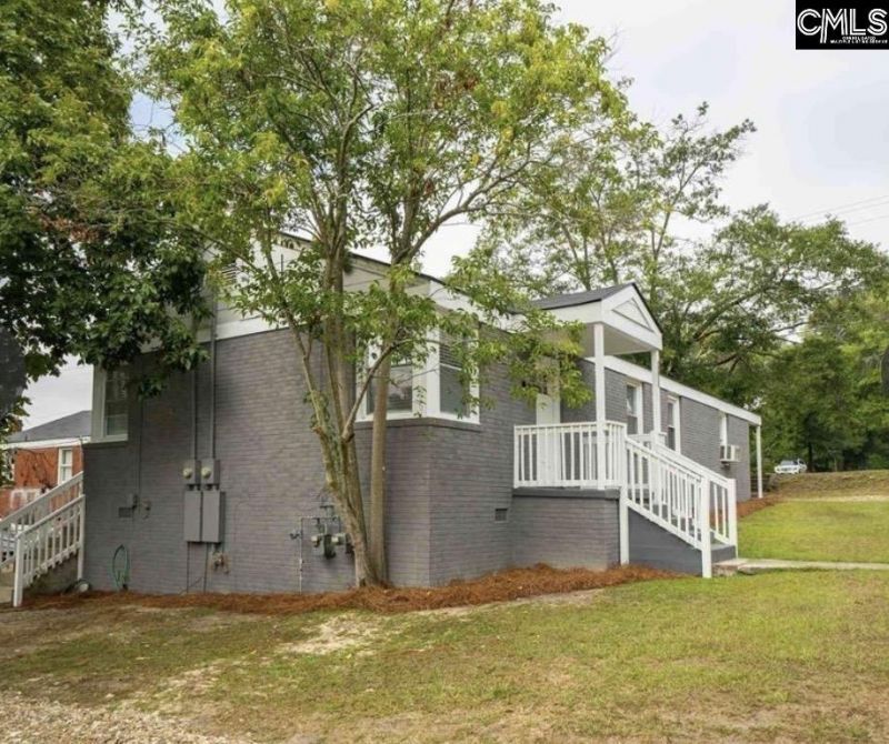 114 Kilbourne Road  Photo 12