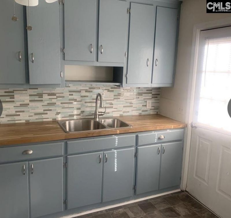 114 Kilbourne Road  Photo 7