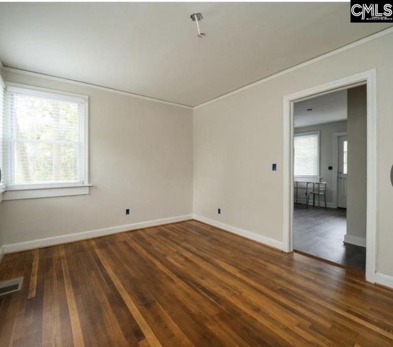 114 Kilbourne Road  Photo 9