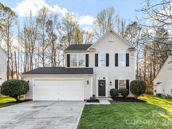 9627 Brookmere Lane, Charlotte, NC 28214