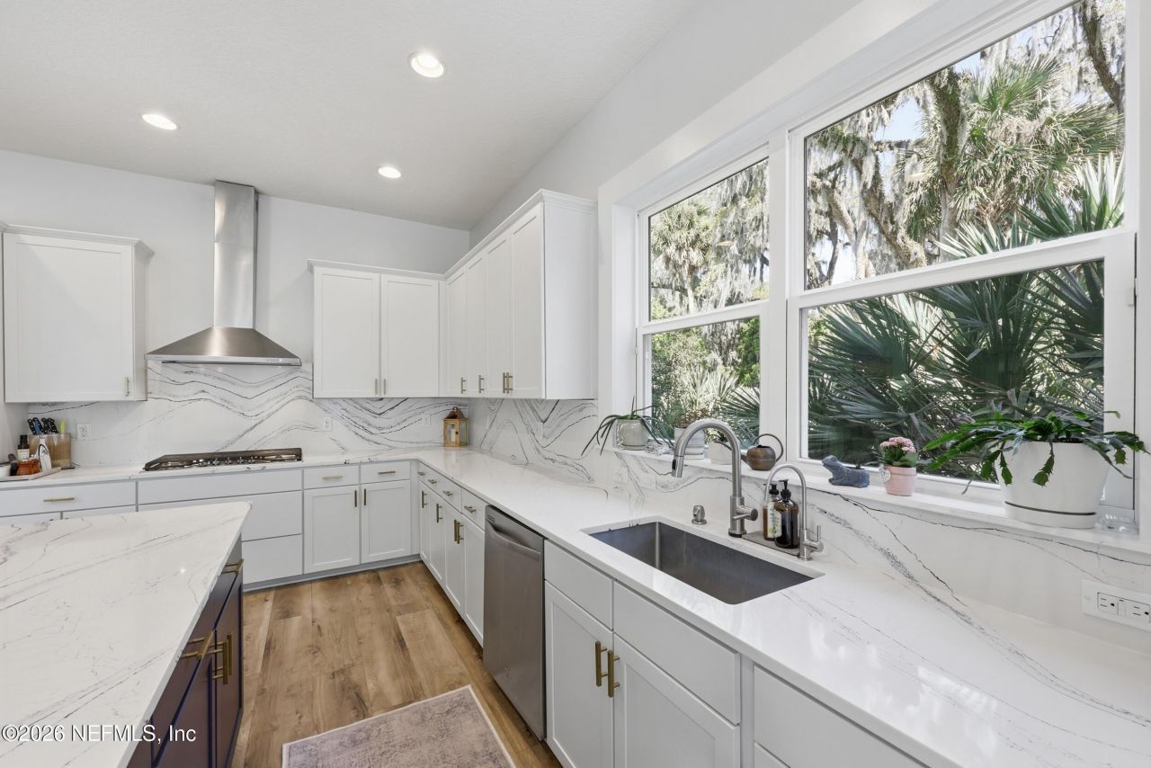 2041 Waterway Island Lane, Jacksonville Beach, FL 32250 Photo