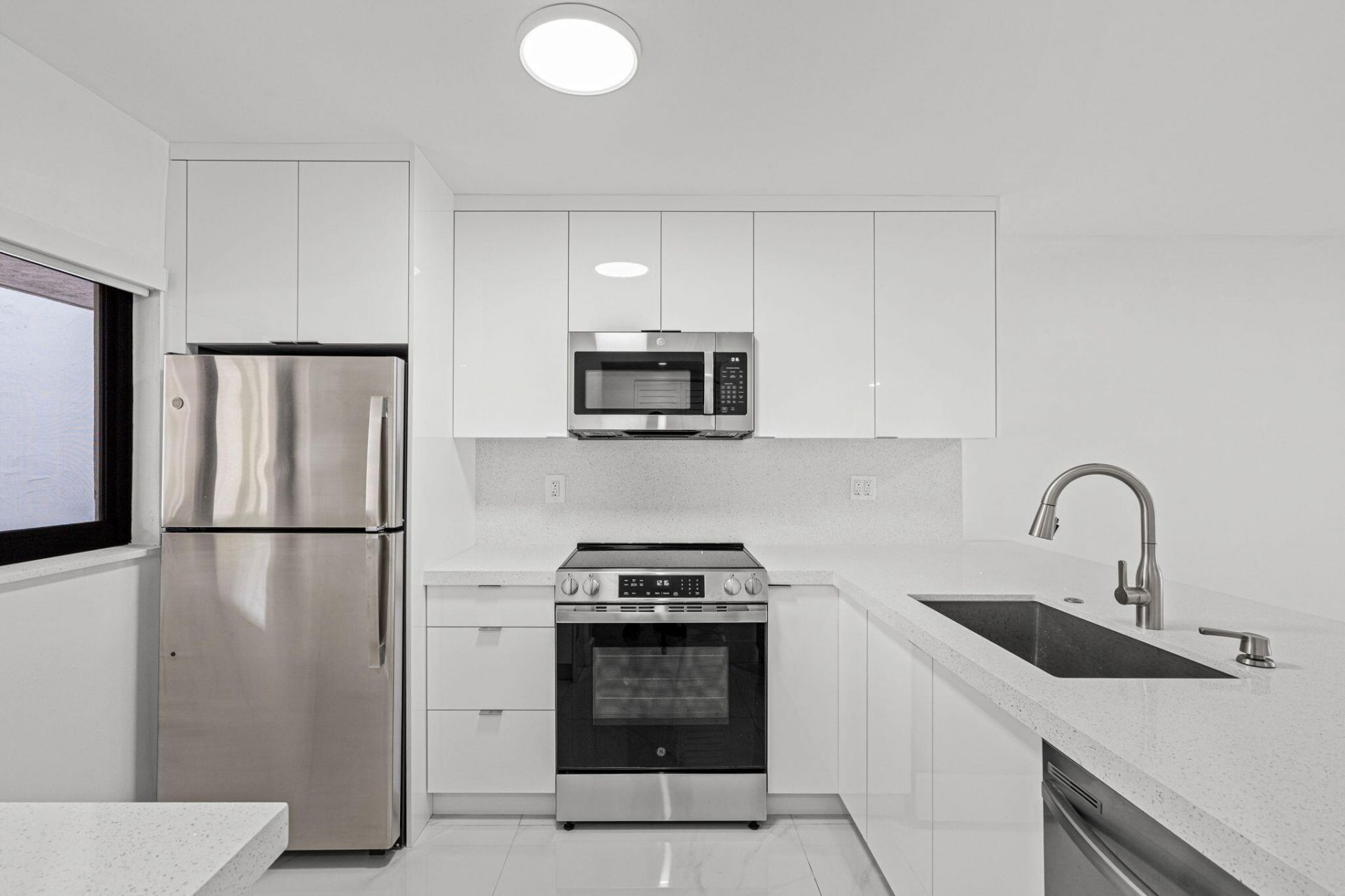 510 W Park Drive, Unit 104-3, Miami, FL 33172 Photo