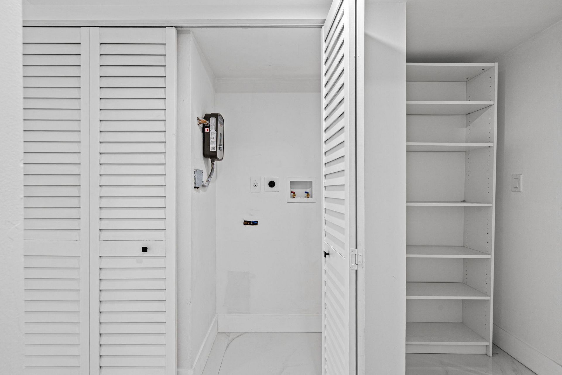 510 W Park Drive, Unit 104-3, Miami, FL 33172 Photo