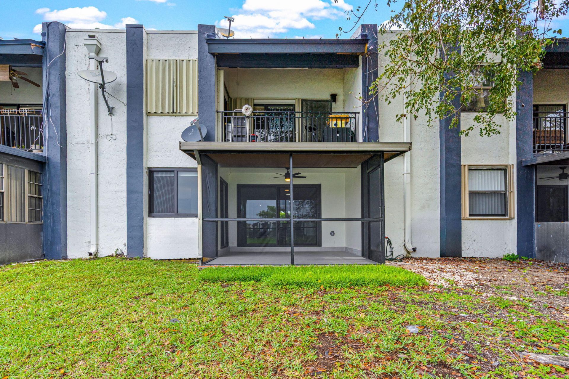 510 W Park Drive, Unit 104-3, Miami, FL 33172 Photo