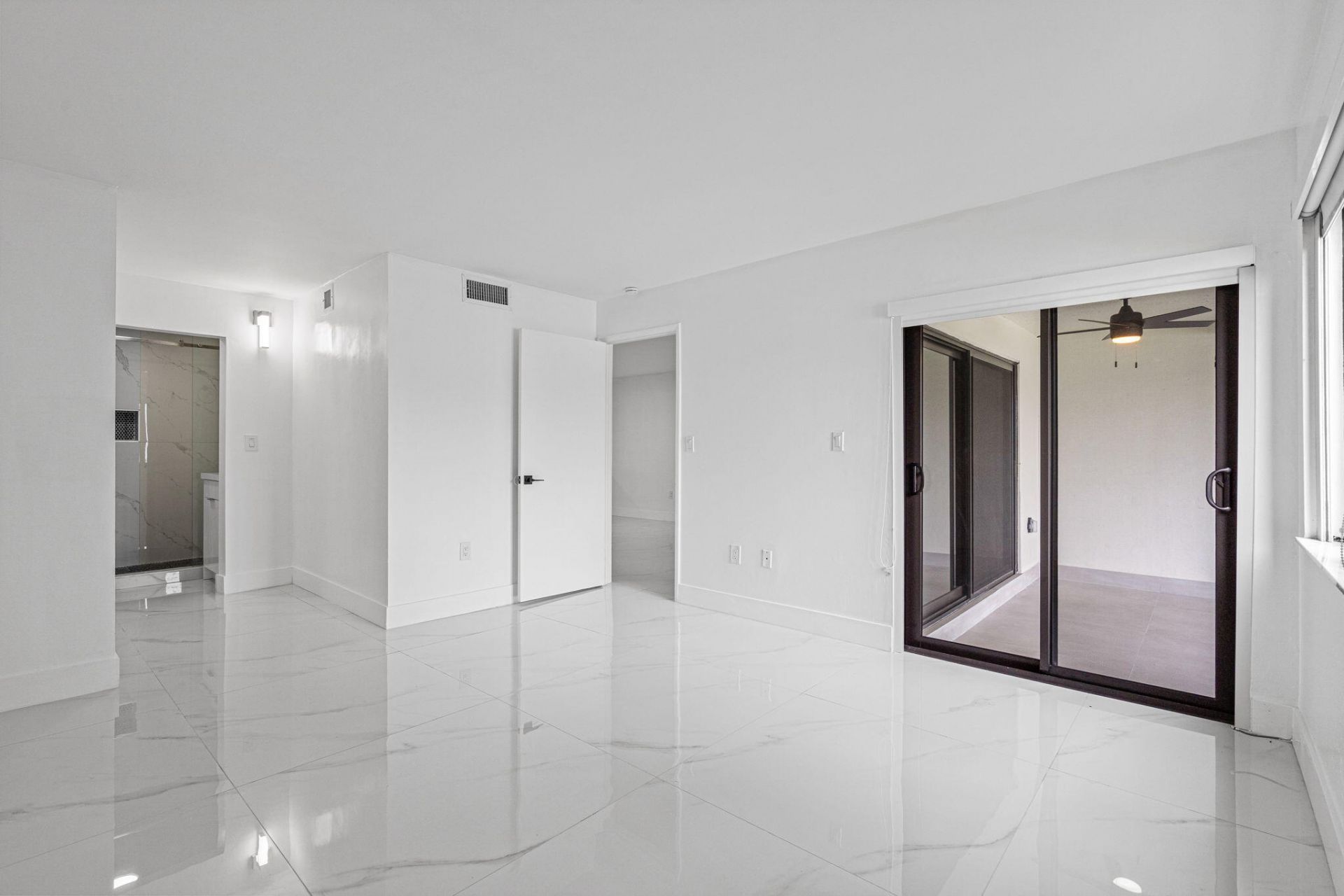 510 W Park Drive, Unit 104-3, Miami, FL 33172 Photo