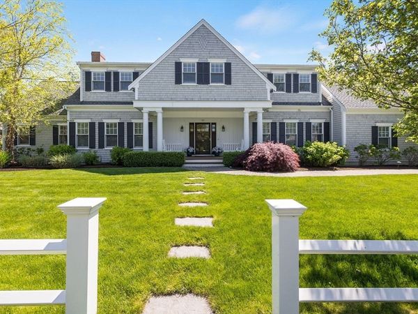 10 Shiverick Rd, Dennis, MA 02638