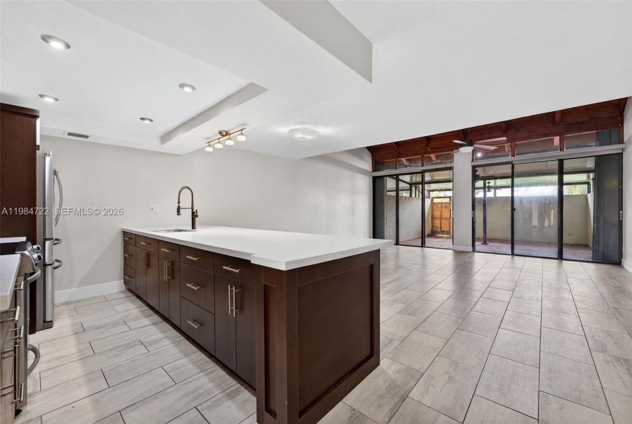 13182 SW 9th Ln , Miami, FL 33184 Photo