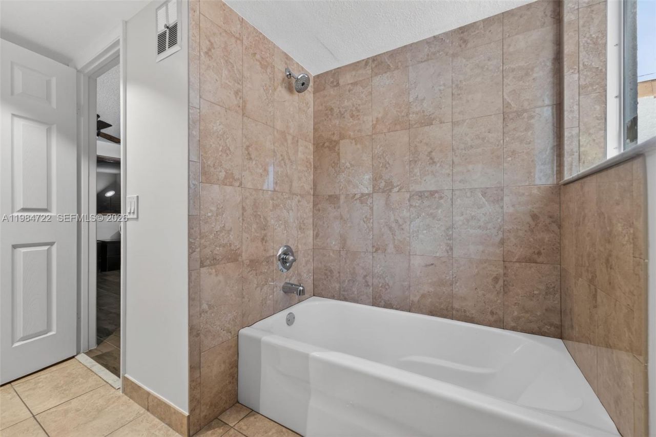 13182 SW 9th Ln, Miami, FL 33184 Photo