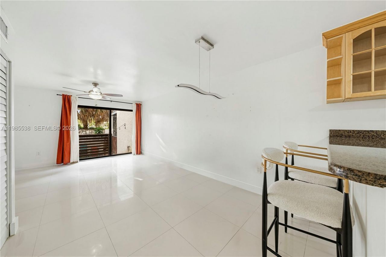 1901 NW S River Dr , Unit 30C, Miami, FL 33125 Photo