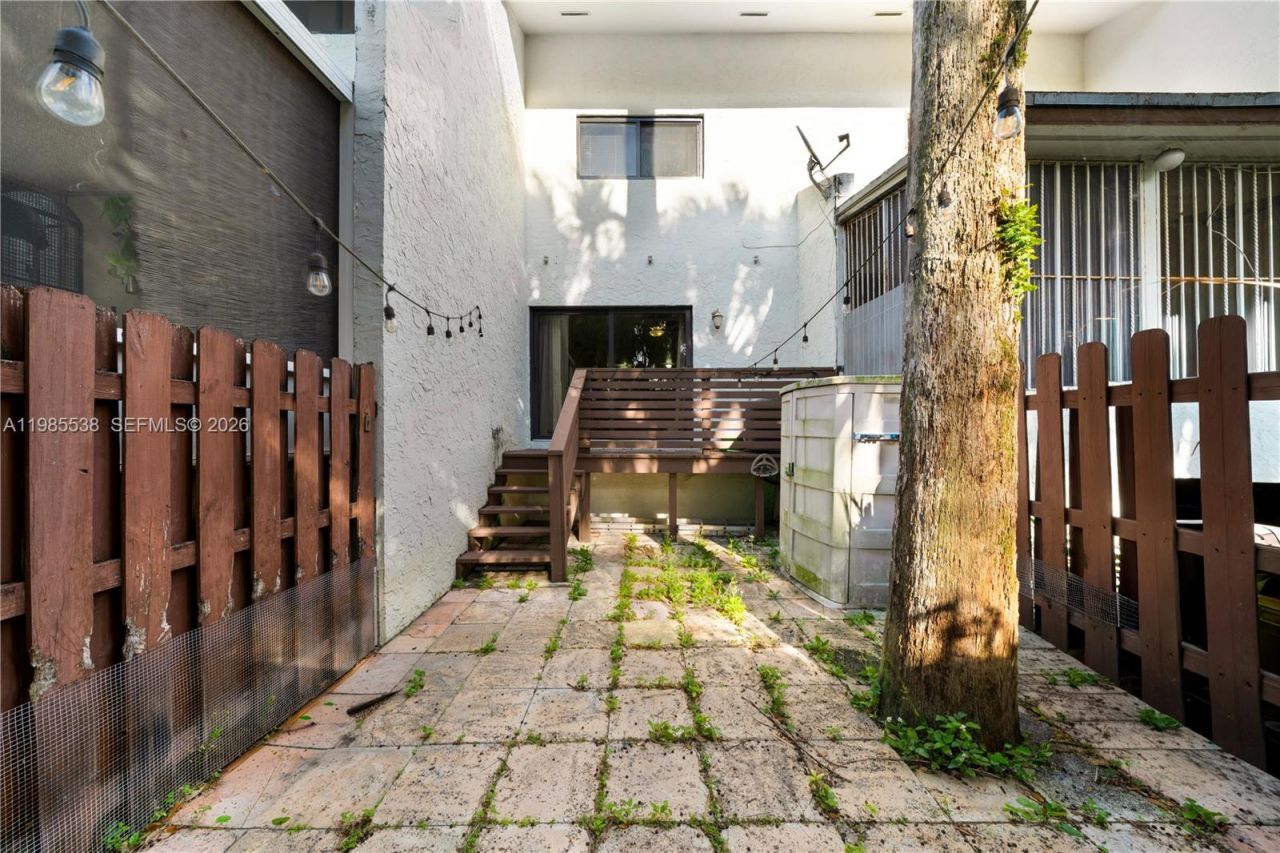 1901 NW S River Dr , Unit 30C, Miami, FL 33125 Photo