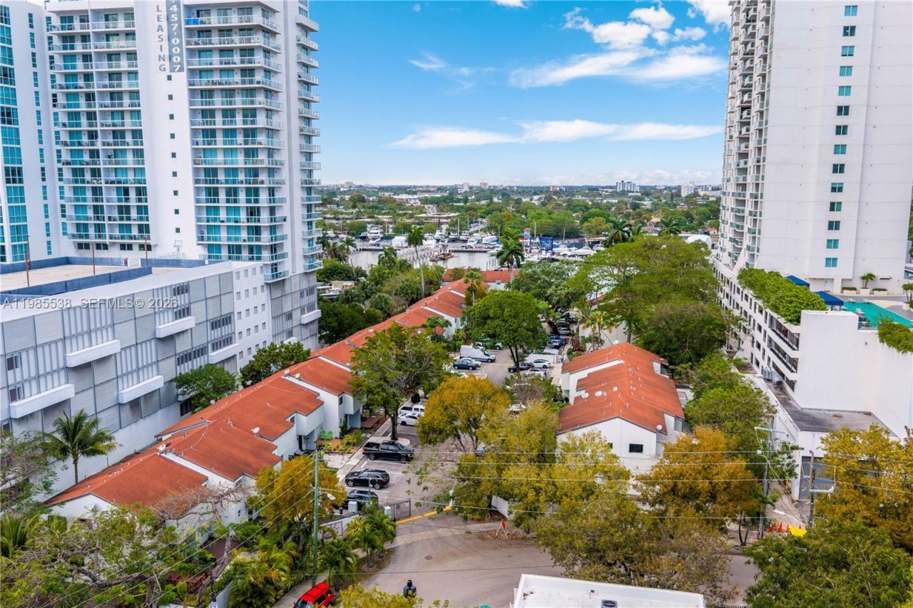 1901 NW S River Dr , Unit 30C, Miami, FL 33125 Photo