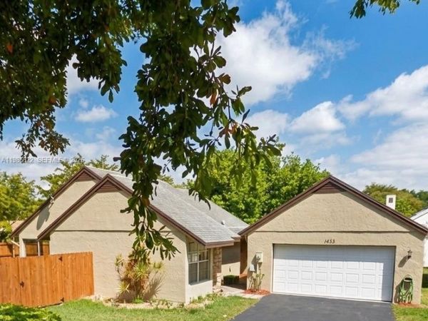 1433 Kittiwake Ct, Homestead, FL 33035