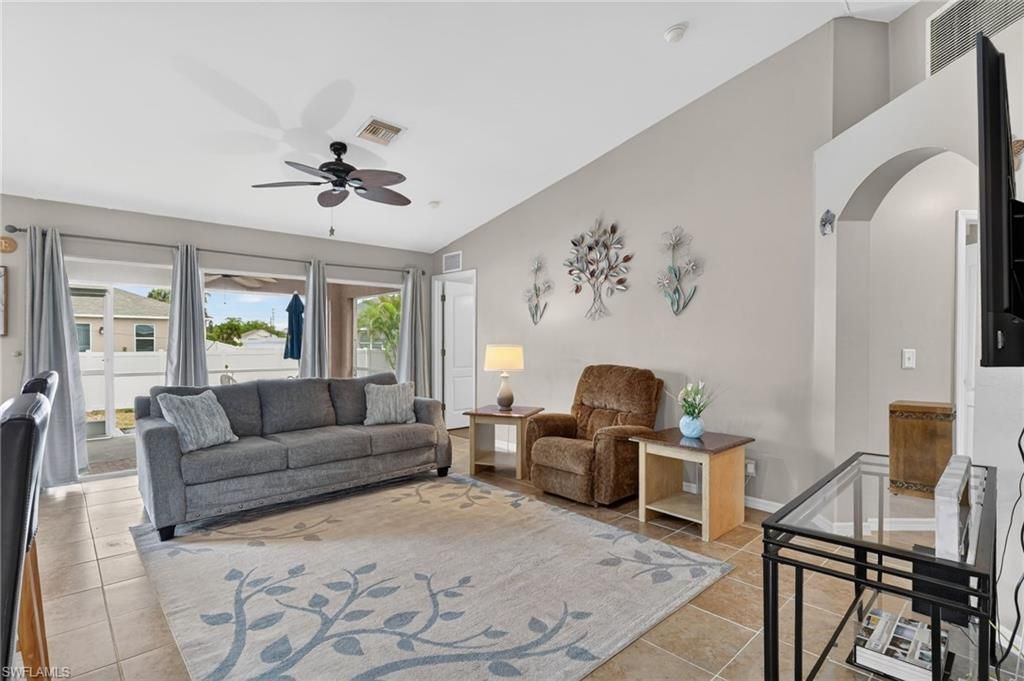 2707 NE 5th Ave , Cape Coral, FL 33909 Photo