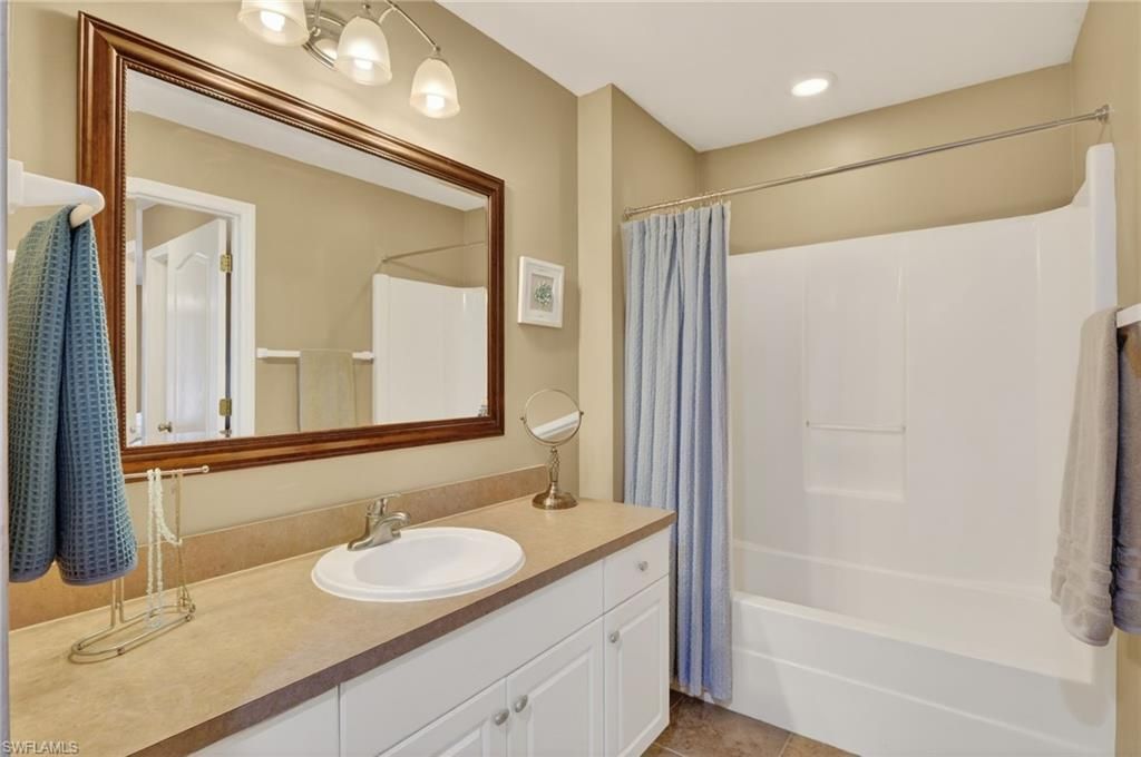 2707 NE 5th Ave, Cape Coral, FL 33909 Photo
