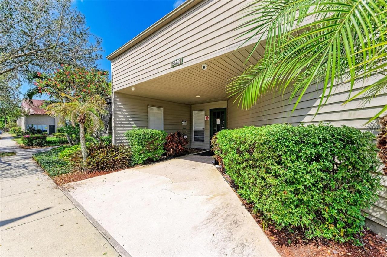 4477 Sandner Drive , Sarasota, FL 34243 Photo