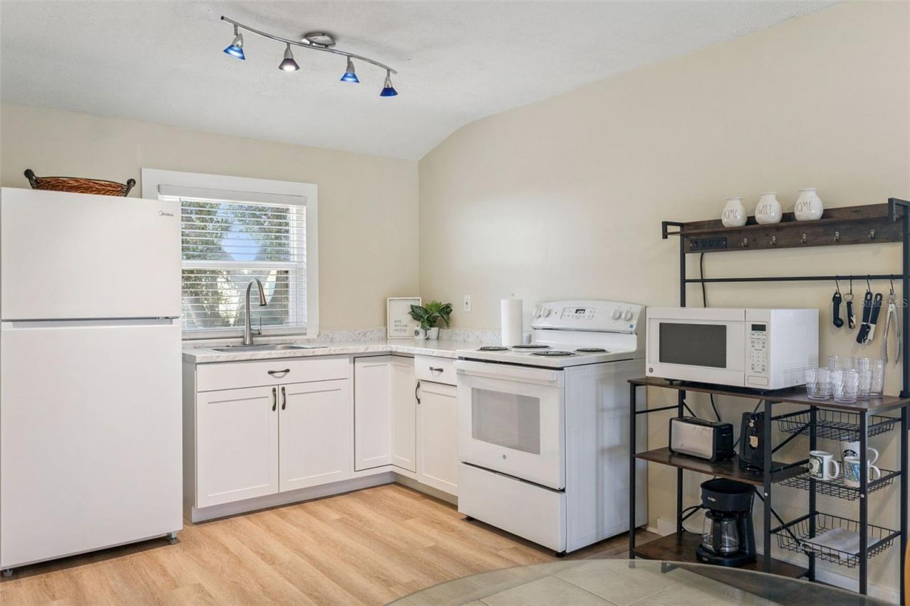 5108 S Ridgewood Avenue , Port Orange, FL 32127 Photo