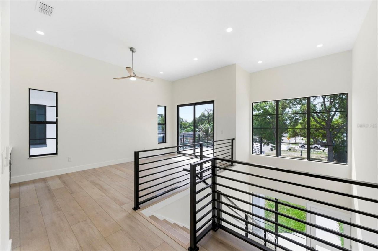 4543 26th Avenue S, Saint Petersburg, FL 33711 Photo