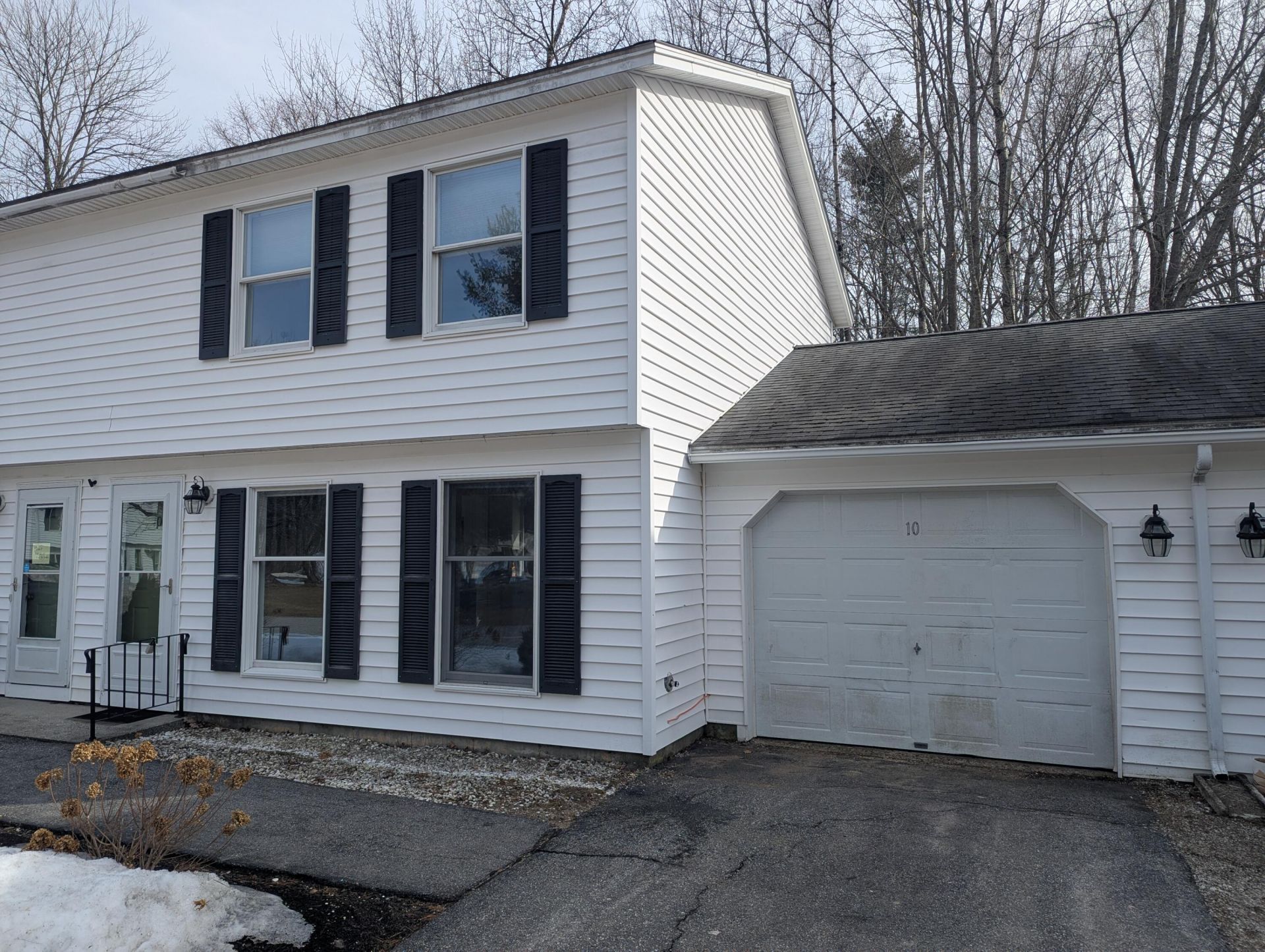 10 Everett Court, Unit 10, Westbrook, ME 04092 Main Photo