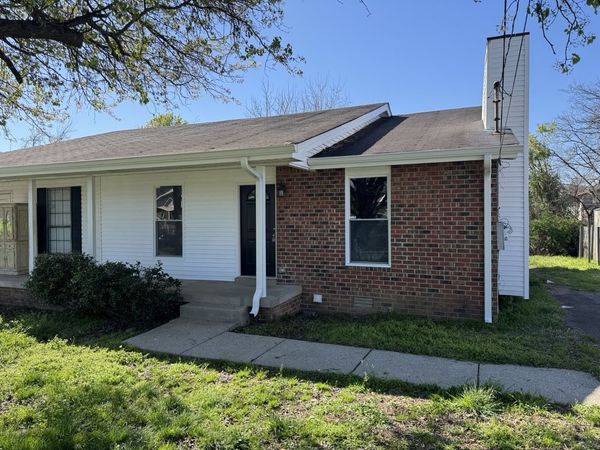 3216 Woodstock Dr , Nashville, TN 37207
