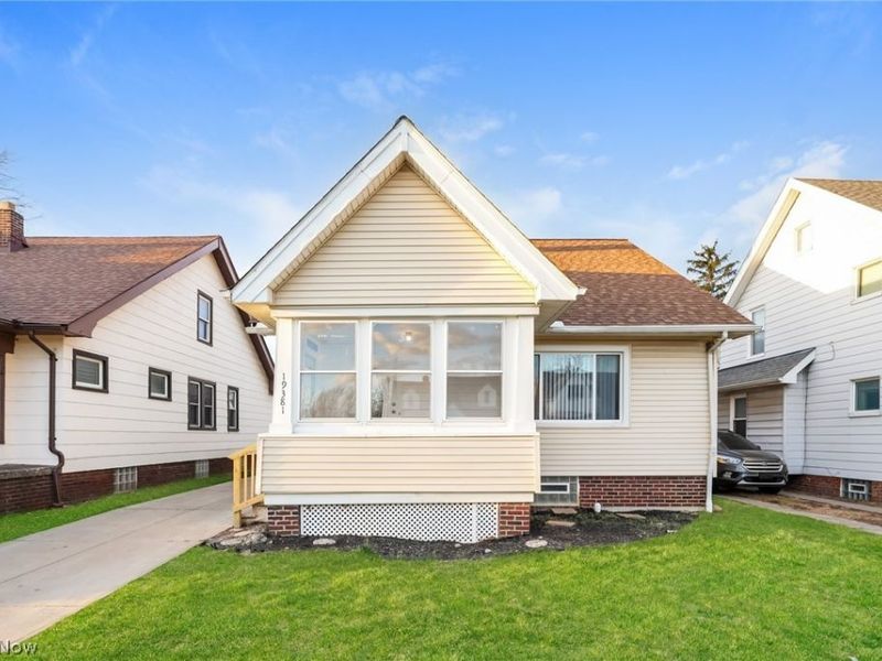 19381 Monterey Avenue, Euclid, OH 44119 Photo 1