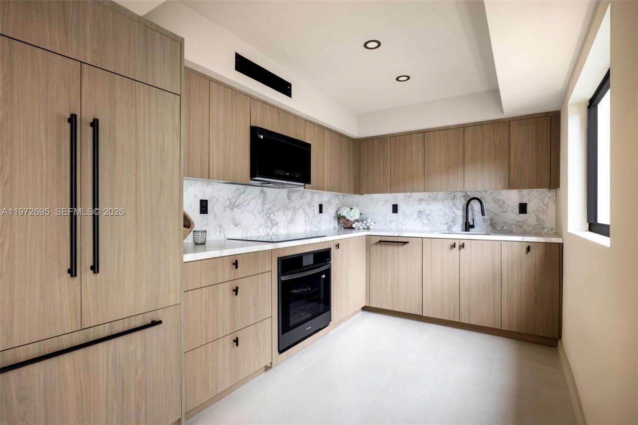 2805 SW 4th Ave, Miami, FL 33129 Photo