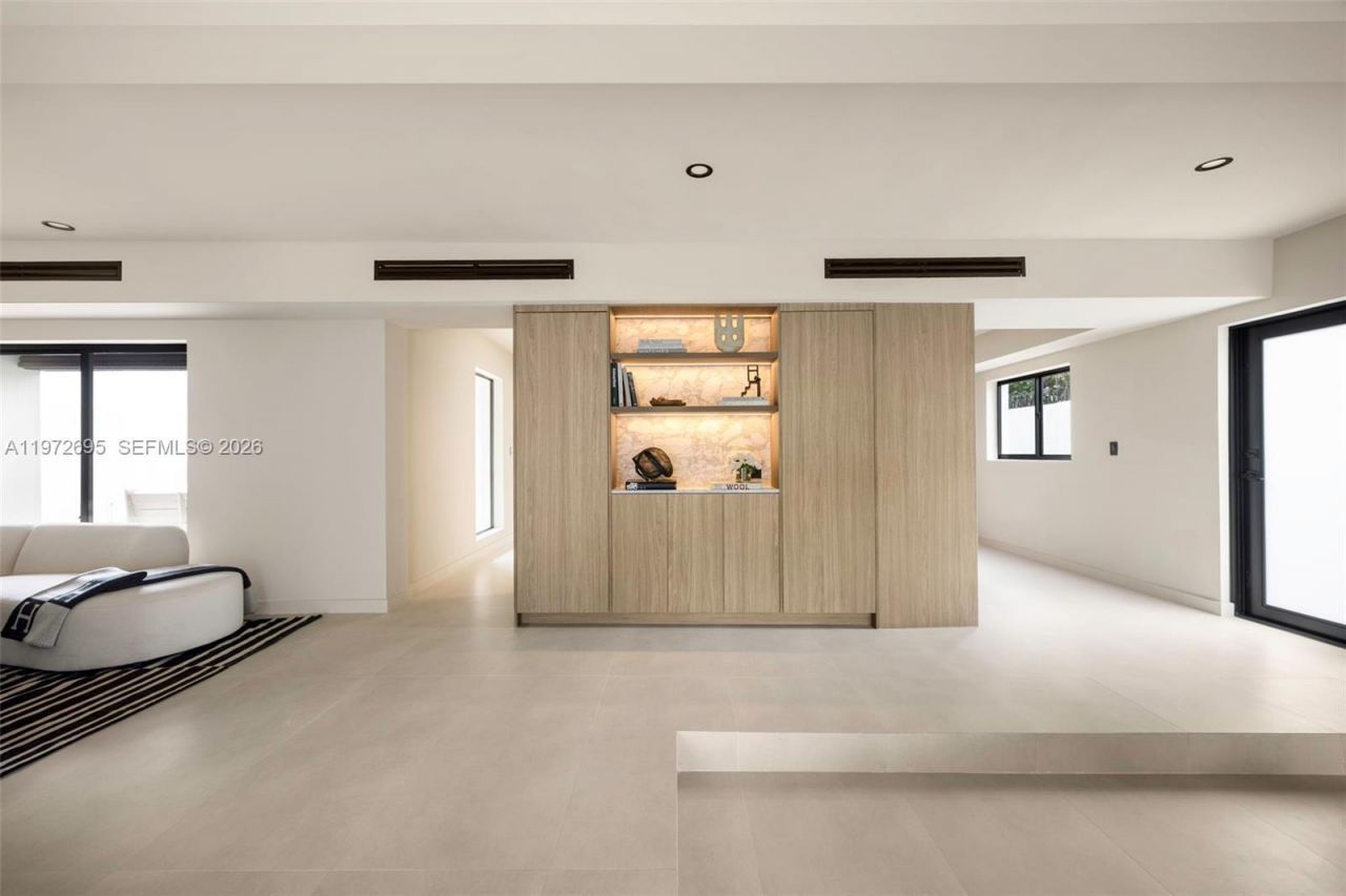 2805 SW 4th Ave, Miami, FL 33129 Photo