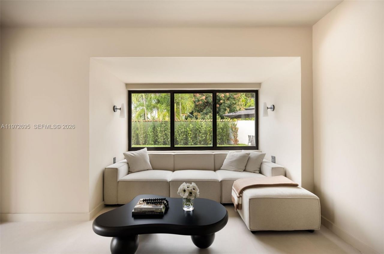 2805 SW 4th Ave, Miami, FL 33129 Photo