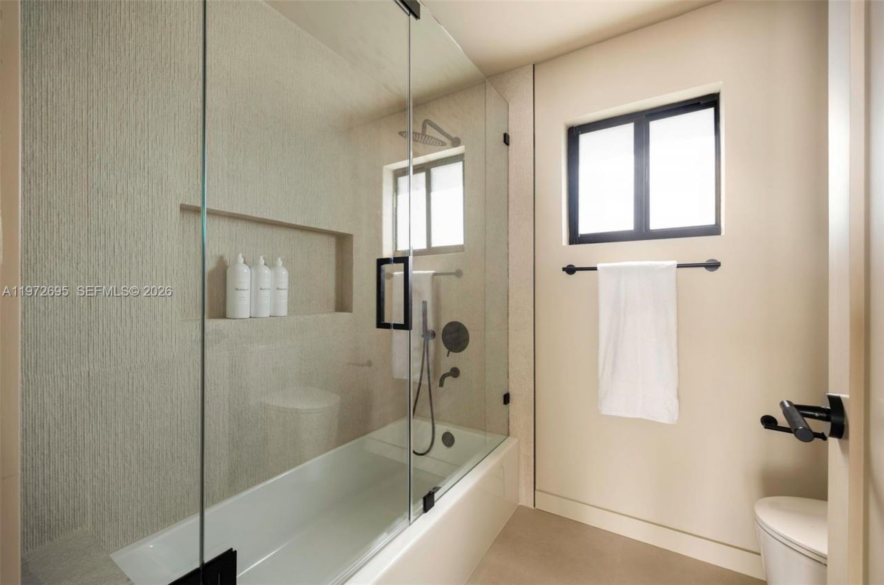 2805 SW 4th Ave, Miami, FL 33129 Photo