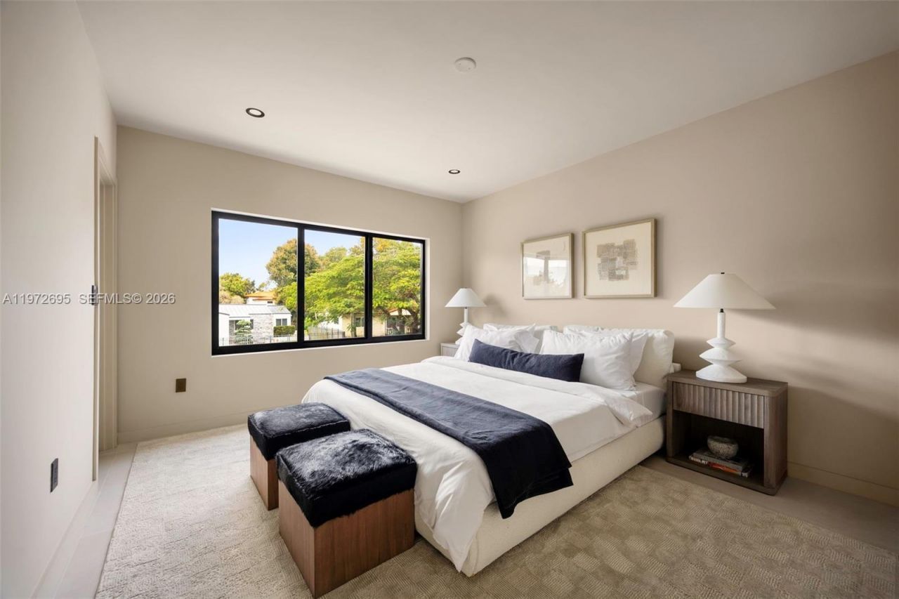 2805 SW 4th Ave, Miami, FL 33129 Photo