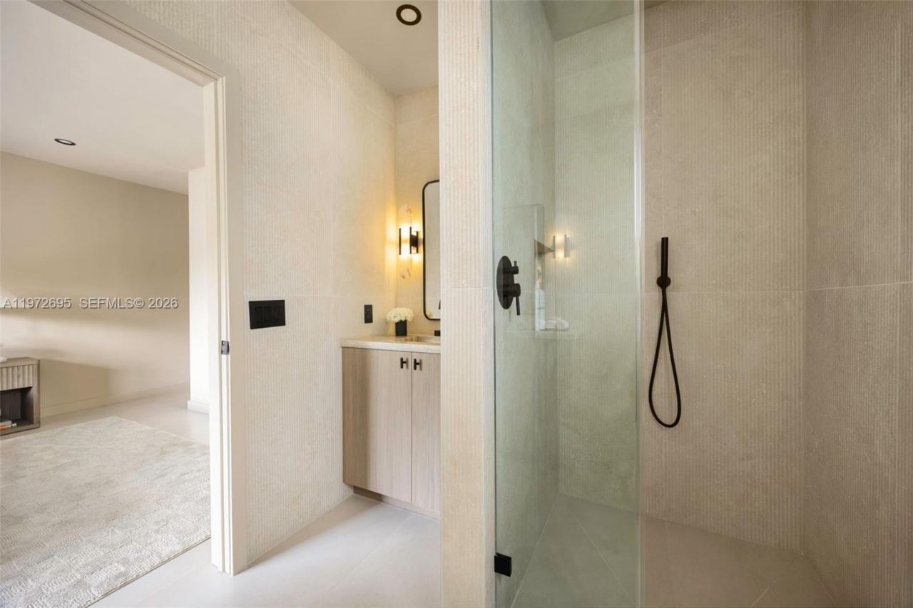 2805 SW 4th Ave, Miami, FL 33129 Photo