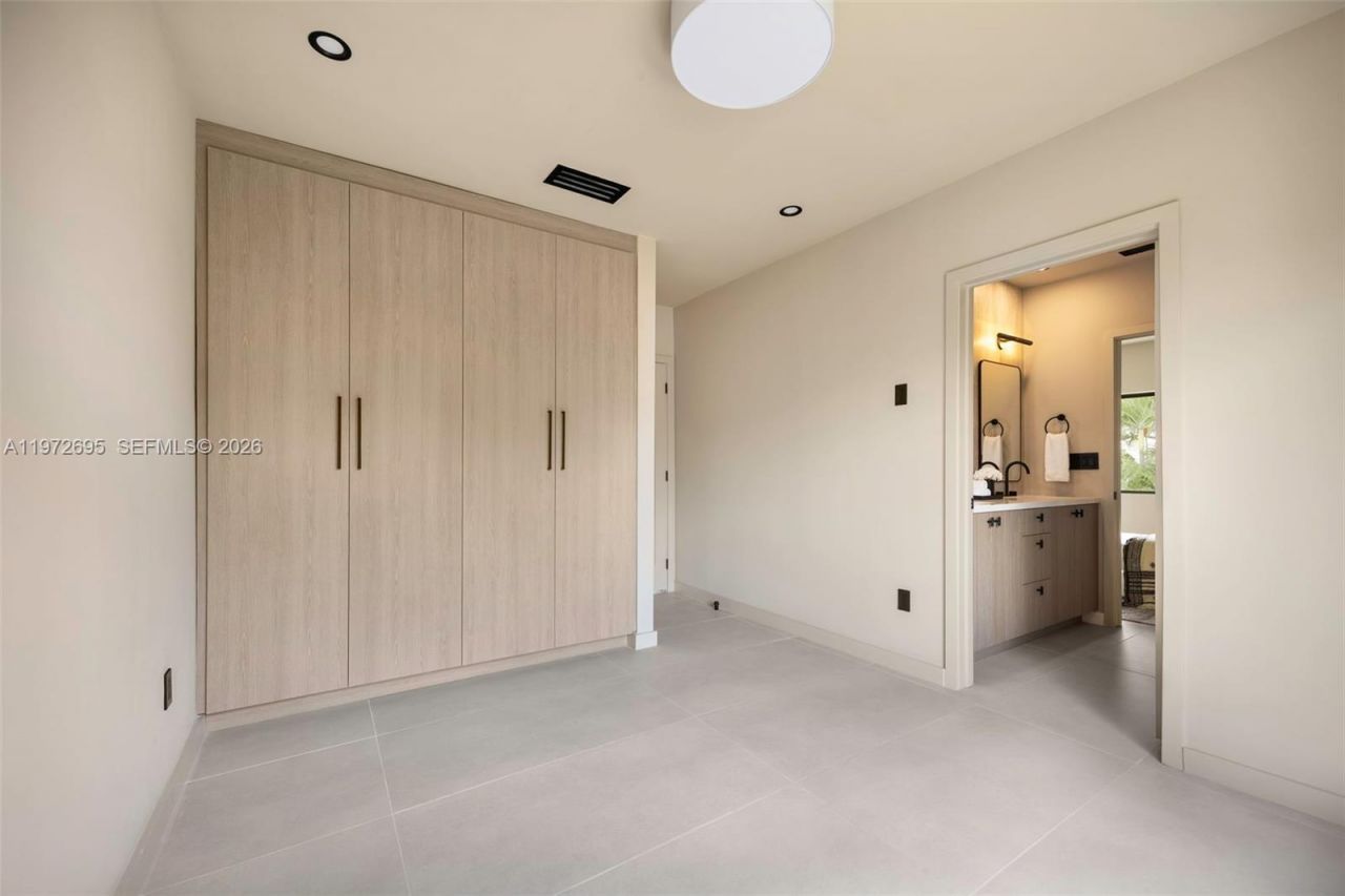 2805 SW 4th Ave, Miami, FL 33129 Photo