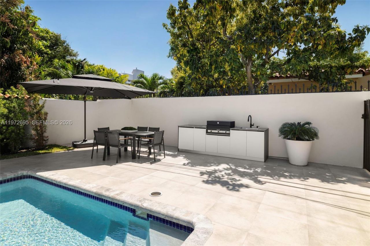 2805 SW 4th Ave, Miami, FL 33129 Photo