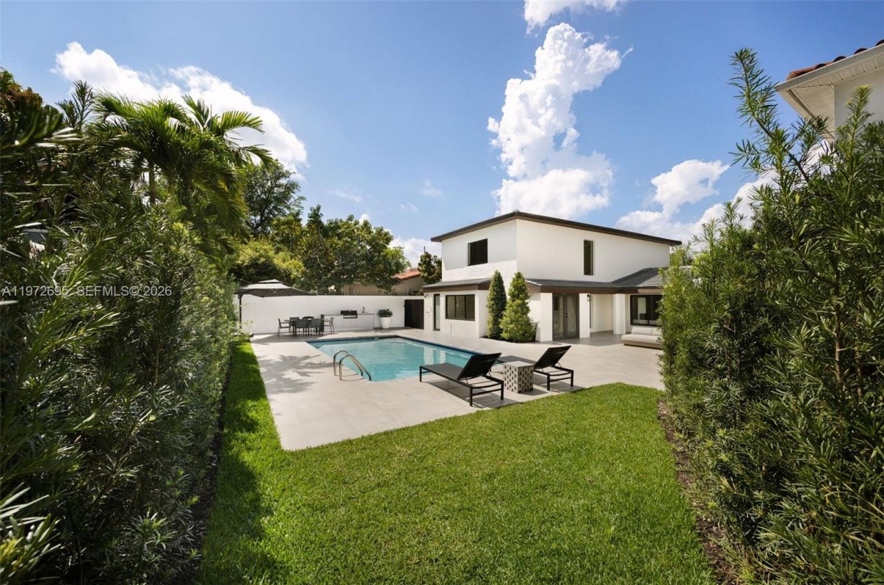 2805 SW 4th Ave, Miami, FL 33129 Photo