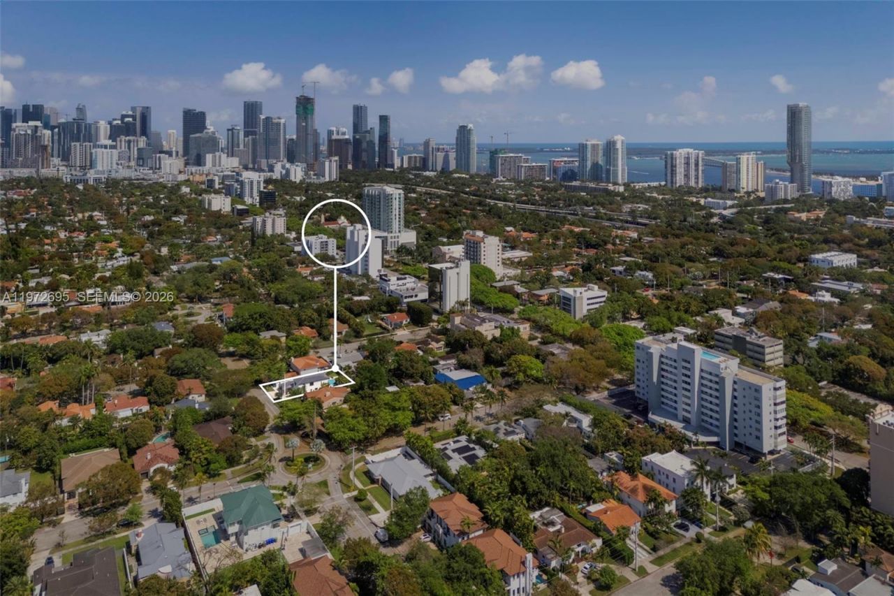2805 SW 4th Ave, Miami, FL 33129 Photo