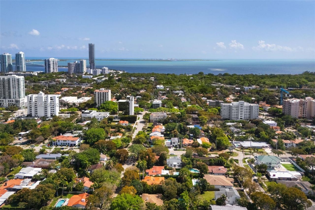 2805 SW 4th Ave, Miami, FL 33129 Photo