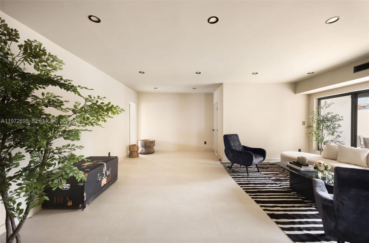 2805 SW 4th Ave, Miami, FL 33129 Photo