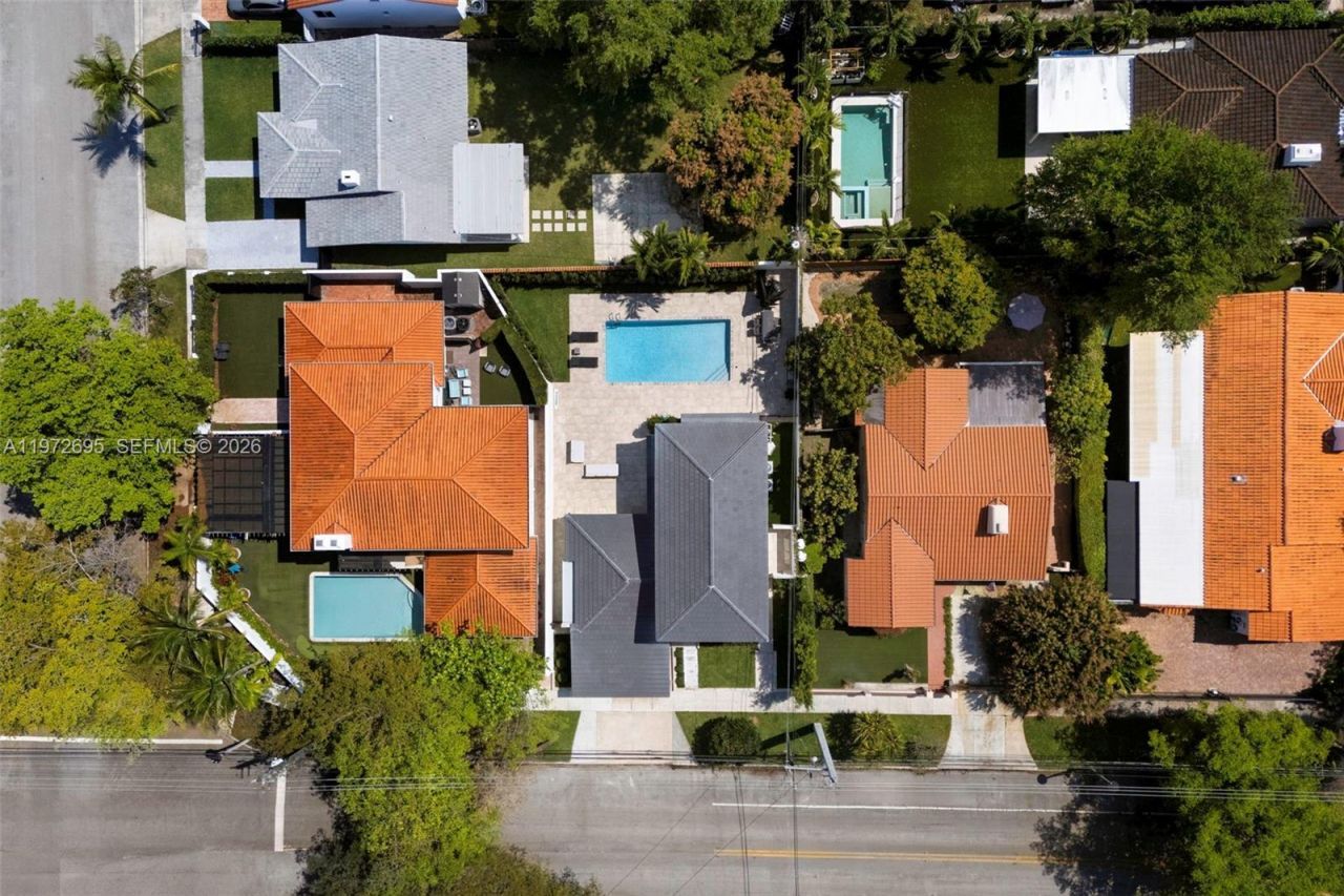 2805 SW 4th Ave, Miami, FL 33129 Photo