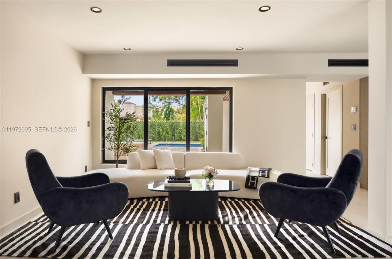 2805 SW 4th Ave, Miami, FL 33129 Photo