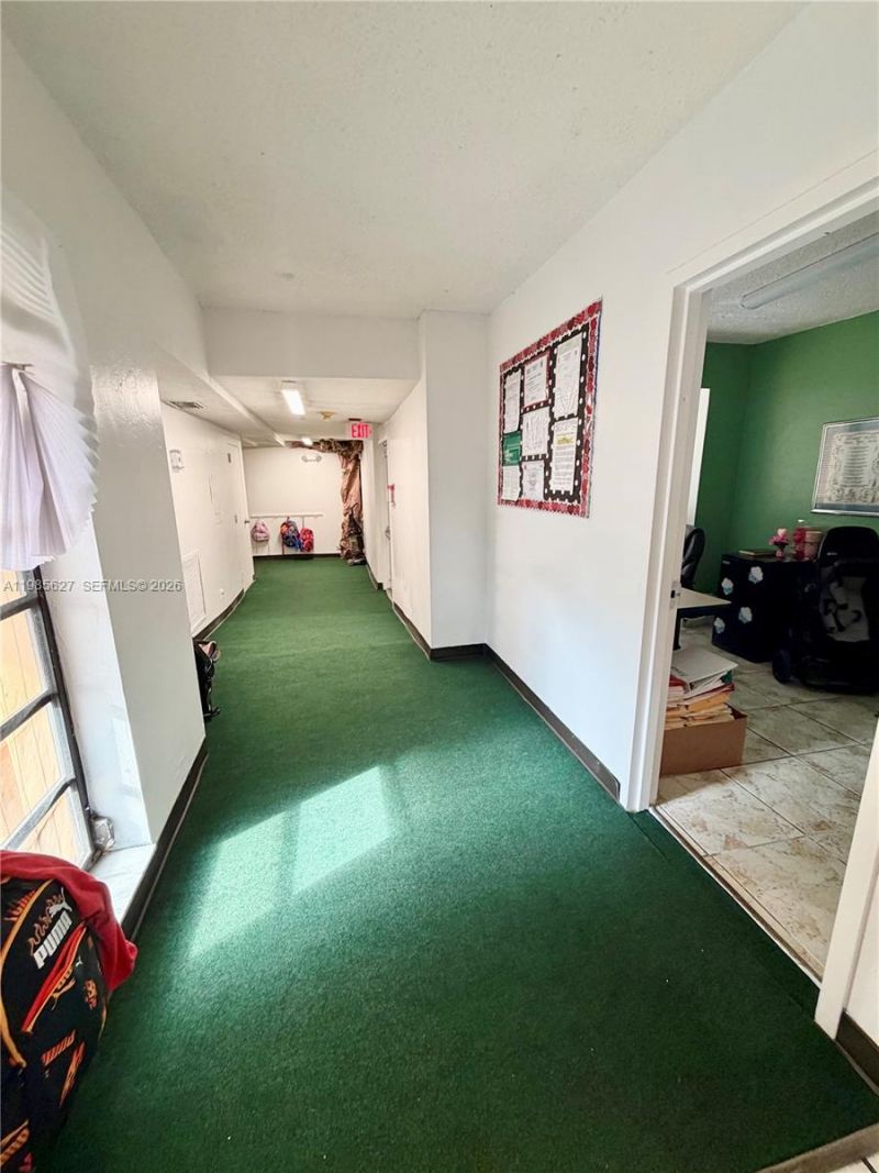 4537 W Broward Blvd, Plantation, FL 33317 Photo