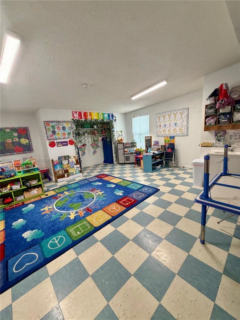 4537 W Broward Blvd, Plantation, FL 33317 Photo