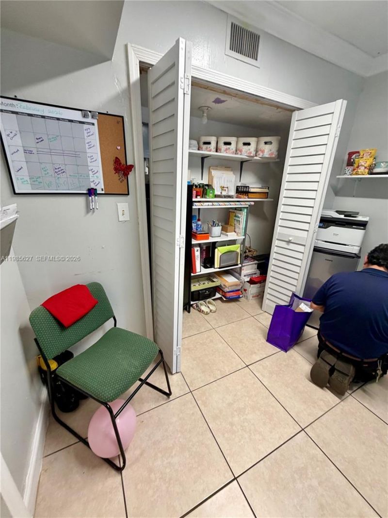 4537 W Broward Blvd, Plantation, FL 33317 Photo